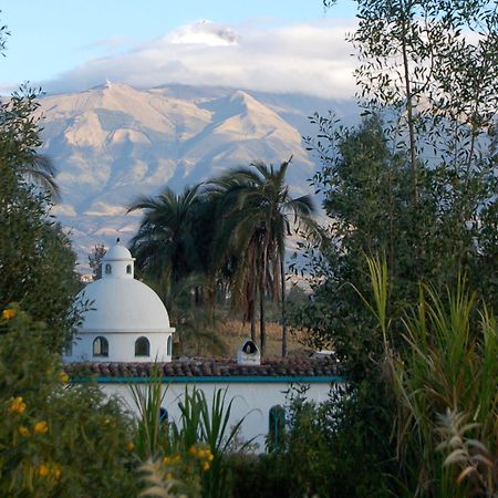 אוטהוואלו Las Palmeras Inn מראה חיצוני תמונה