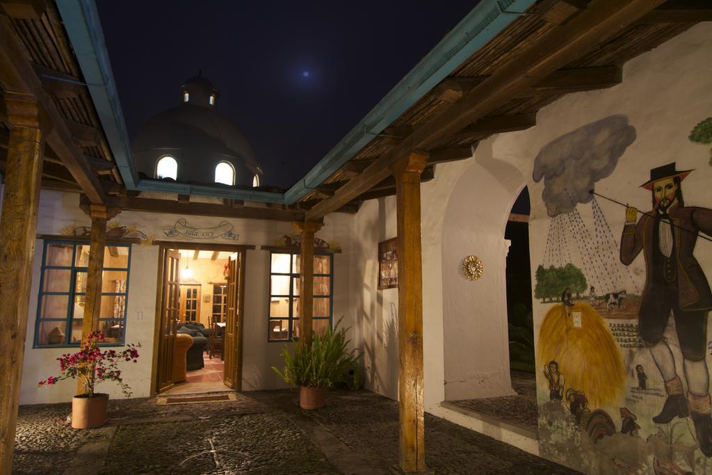 אוטהוואלו Las Palmeras Inn מראה חיצוני תמונה
