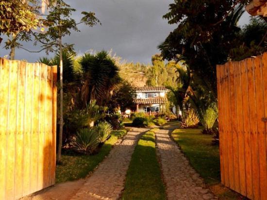 אוטהוואלו Las Palmeras Inn מראה חיצוני תמונה