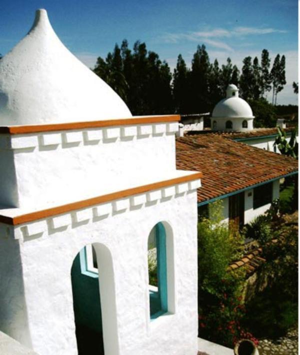 אוטהוואלו Las Palmeras Inn מראה חיצוני תמונה