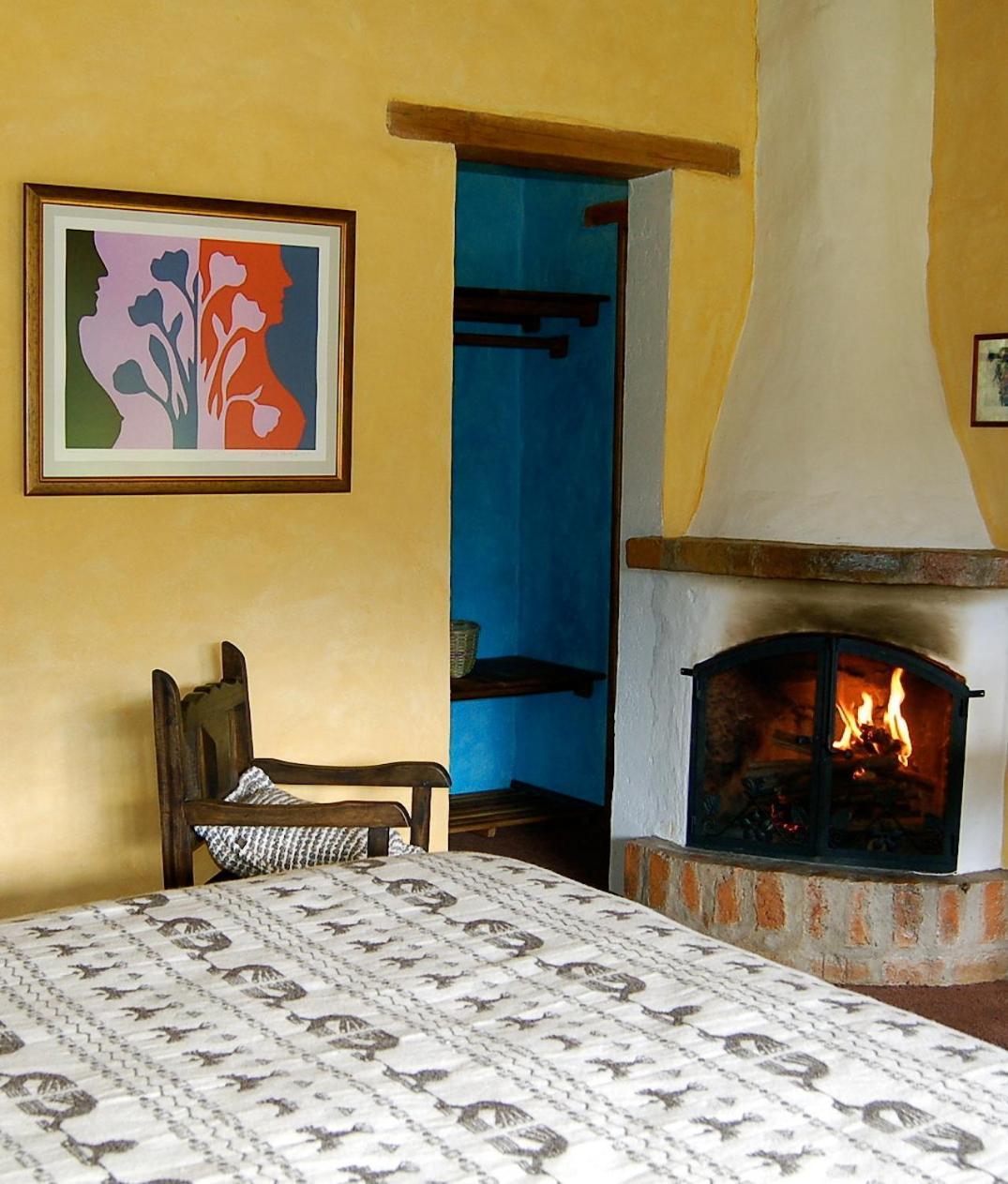אוטהוואלו Las Palmeras Inn מראה חיצוני תמונה