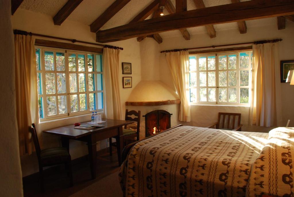 אוטהוואלו Las Palmeras Inn חדר תמונה