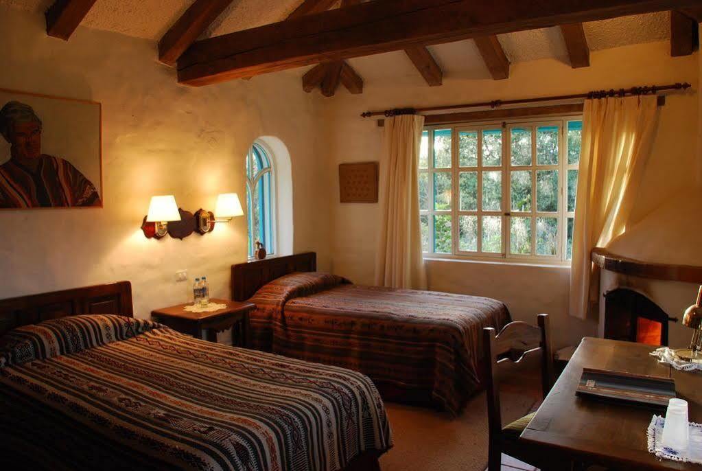 אוטהוואלו Las Palmeras Inn מראה חיצוני תמונה