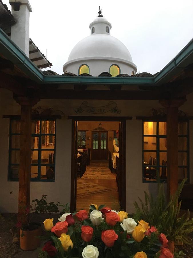 אוטהוואלו Las Palmeras Inn מראה חיצוני תמונה